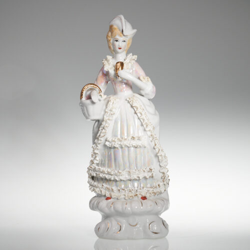 Figura de porcelana mujer