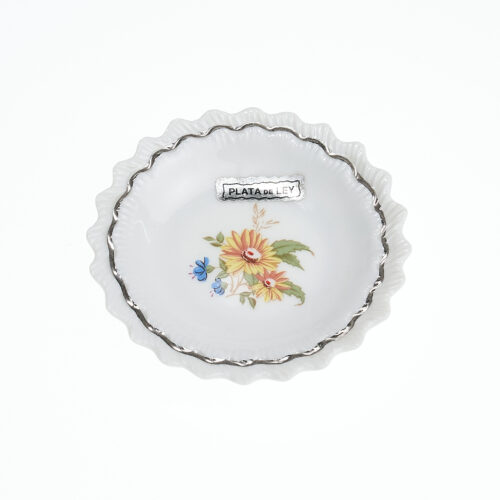 Plato decorativo porcelana con decoración en plata