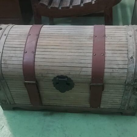 Baúl cofre de madera